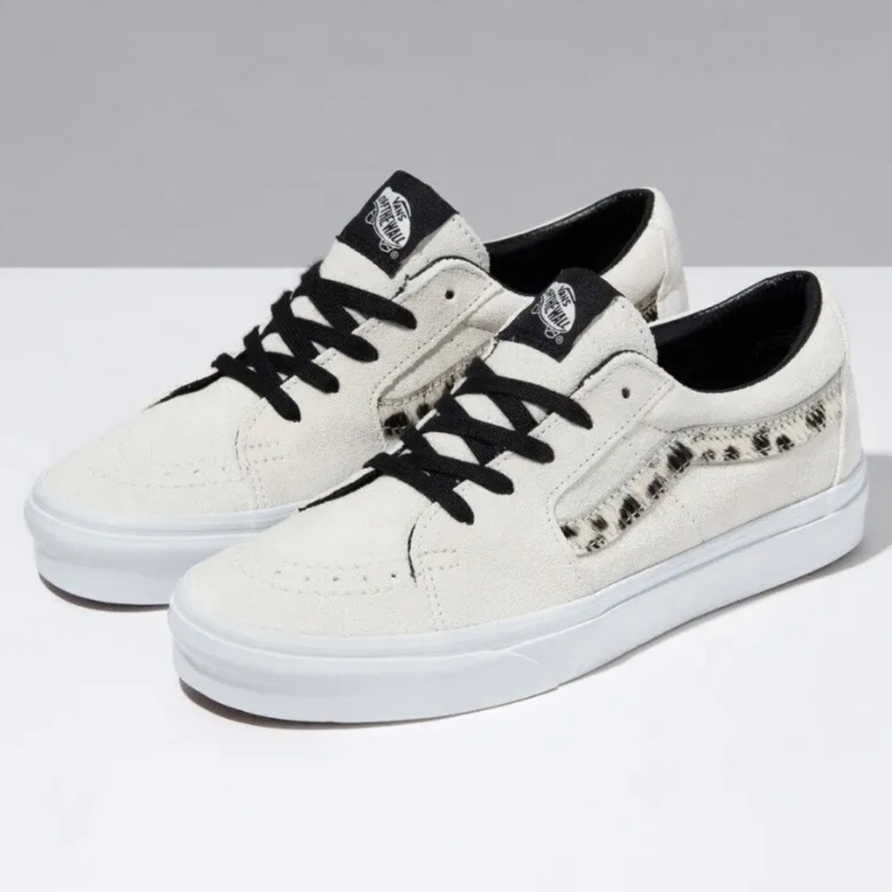 Vans Sk8-Low  Women’s Soft Suede Marshmallow/Dalmatian Sneakers VN0A4UUKB7R1
